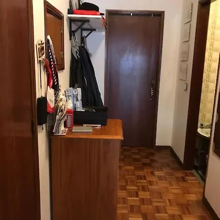 Apartamento Encantador Em Na Av. Central Braga